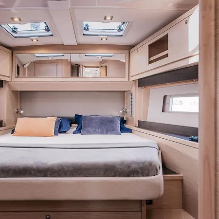 Dufur 470 Bateau-hôtel Palerme